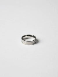 R8/ Tres Ring